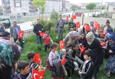 23 Nisan Çocuk Bayramı Dolayısıyla Çocuklarımıza Hediyeler Dağıttık