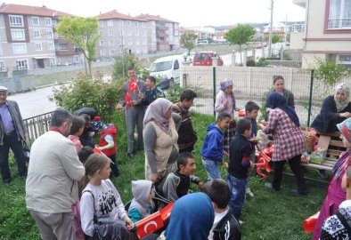 23 Nisan Çocuk Bayramı Dolayısıyla Çocuklarımıza Hediyeler Dağıttık